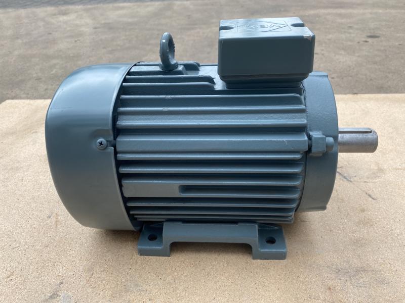 Drehstrom Elektromotor 0,9/3,6 kW Dahlandermotor  Kraftstrommotor, E-Motor, Käfigläufer