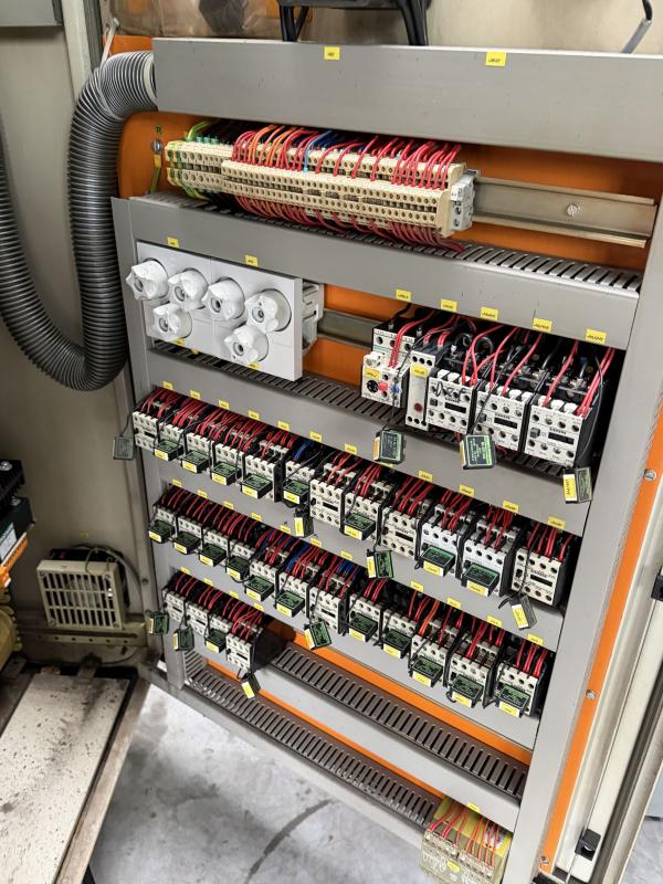 CNC Abkantpresse (DEFEKT) 80 ton., Tischbreite 1300 mm, Hydraulikpresse