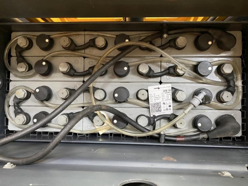 Elektro - Gehstapler, Deichselstapler, Traglast 1400 kg, Hubhöhe 3200 mm