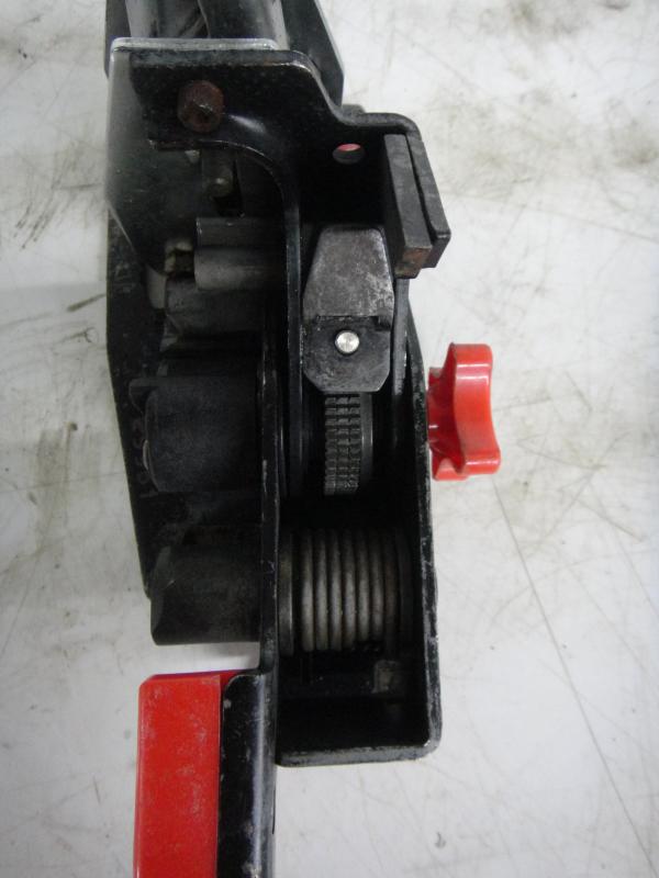 Spann- und Verschlussgerät für Verpackungskunststoffband, Umreifungsgerät