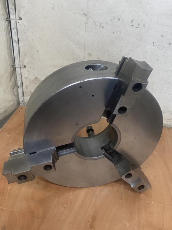 3-Backen Planspiral-Drehfutter Ø 500 mm, mit Kurzkegel DIN 55027 Gr. 11  + 6 Backensätze