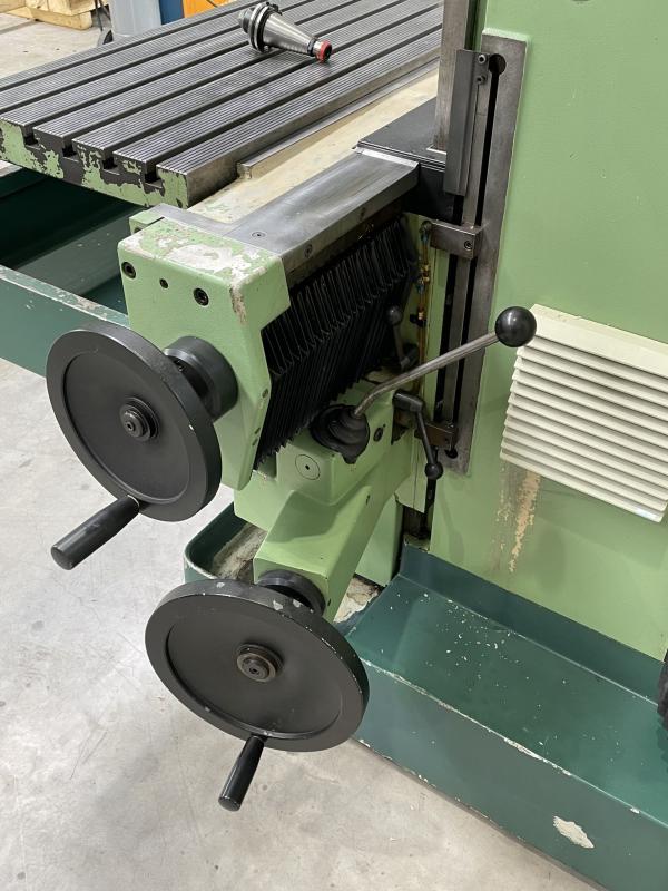 Univ. Werkzeugfräsmaschine