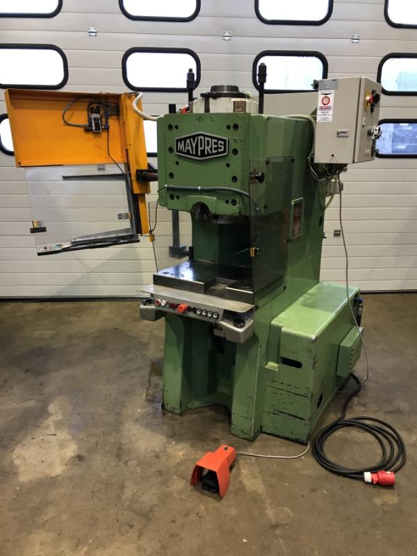 Einständer Kniehebelpresse