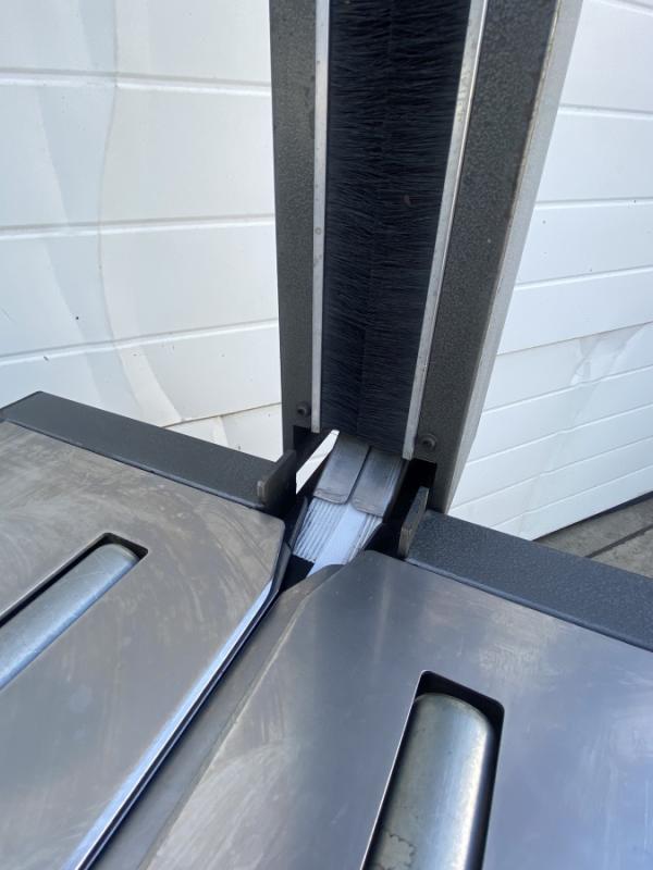 Umreifungsgerät, Umreifungsmaschine für Kunststoffband, Verpackungsmaschine mit Zubehör