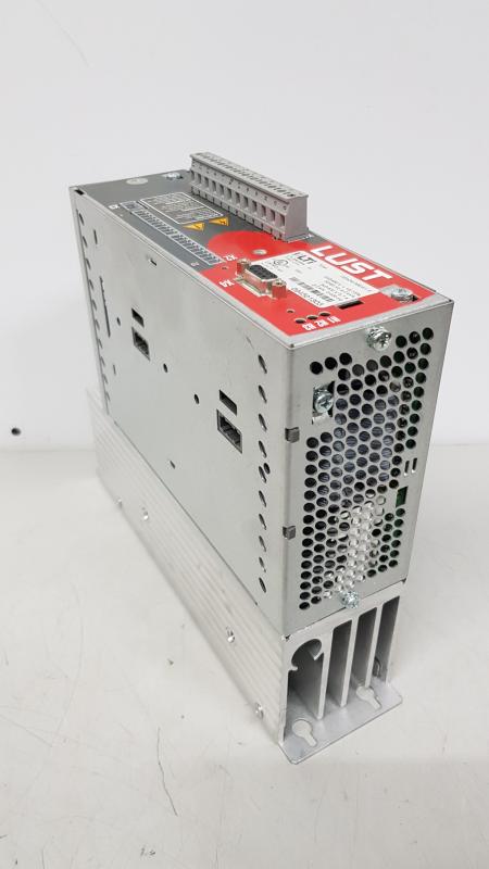 AC-Servoantrieb, Servosteller, Servoumrichter, Antriebsregler, Frequenzumrichter, Achsmodul