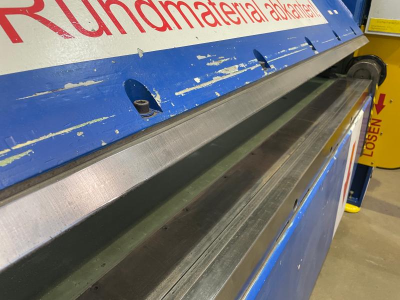 Schwenkbiegemaschine