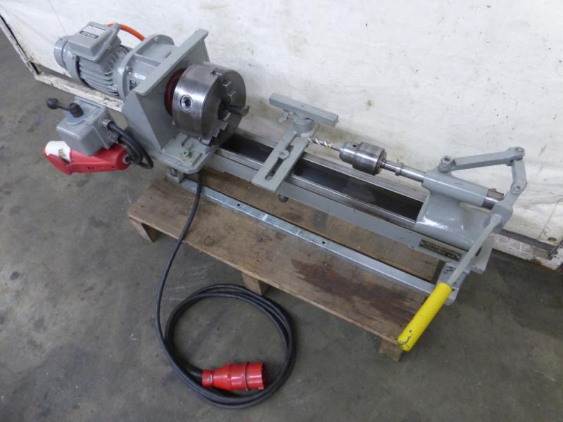 Gewindeschneidmaschine wie Drehmaschine