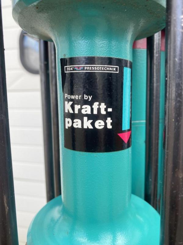 Clinch-Einheit TOX - Clinchpresse, Pneumatische-Hydro Toxpresse