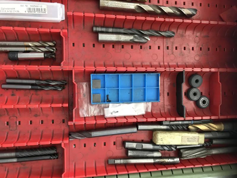 Posten Fräser (über 70 Stück), Schaftfräser, Schruppfräser, Spiralbohrer, Reibahlen