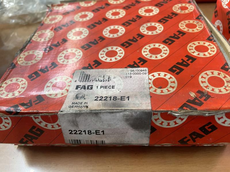 Pendelrollenlager 22218-E1, Wälzlager, Tonnenlager -- 90-160-40