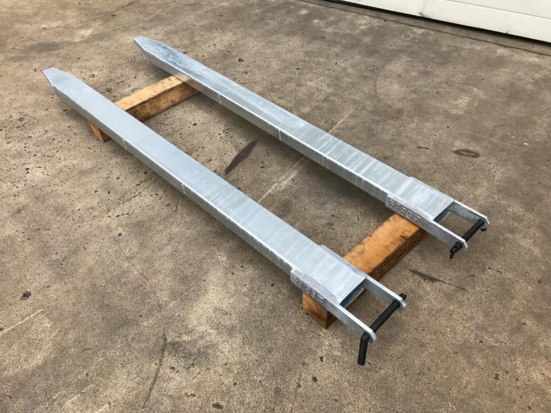 Gabelzinken Verlängerung in geschlossener Ausführung, Gabelverlängerung für Gabelstaplergabeln Gabelzinkenverlängerungen, Gabelzinken, Staplerzinken Gabelzinken Verlängerung in geschlossener Ausführung, Gabelverlängerung für Gabelstaplergabeln Gabelzinkenverlängerungen, Gabelzinken, Staplerzinken