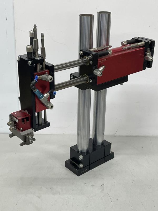 Pneumatischer Pick & Place Manipulator, Ladeeinheit wie Scara Roboter mit Parallel-Greifer