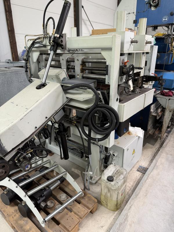 Vorschub-Richtmaschine, Vorschubrichtmaschine Richtmaschine, Walzenvorschub, Vorschubgerät