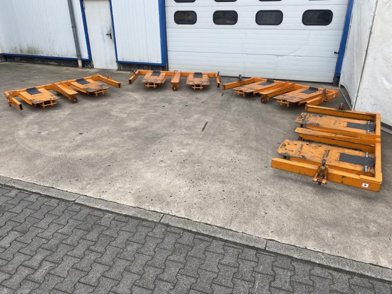 Routenzug mit 4 Stück Liftrunner- Routenwagen STILL, Anhänger, Transportwagen, Plattformwagen