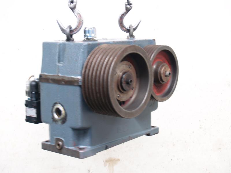 Hydraulisch schaltbares Getriebe für Drehrichtungswechsel
