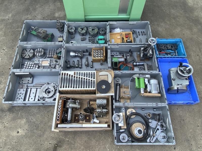 Universal Präzisions Drehmaschine mit viel Zubehör