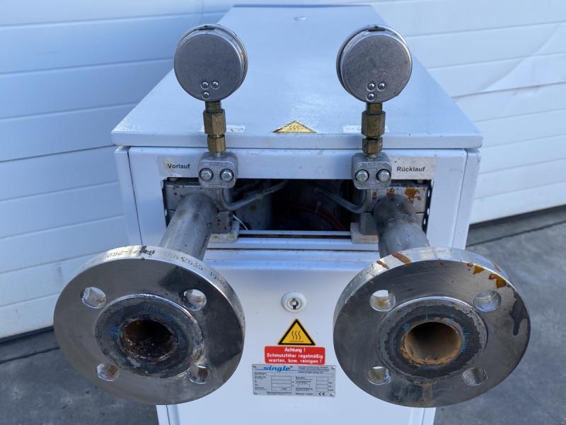 Universal Wasser Temperiergerät mit Elektroheizung und Anschlüssen für Fremdkühlung