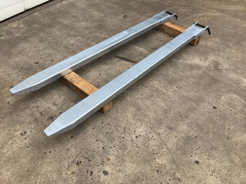 Gabelzinken Verlängerung in geschlossener Ausführung, Gabelverlängerung für Gabelstaplergabeln Gabelzinkenverlängerungen, Gabelzinken, Staplerzinken Gabelzinken Verlängerung in geschlossener Ausführung, Gabelverlängerung für Gabelstaplergabeln Gabelzinkenverlängerungen, Gabelzinken, Staplerzinken