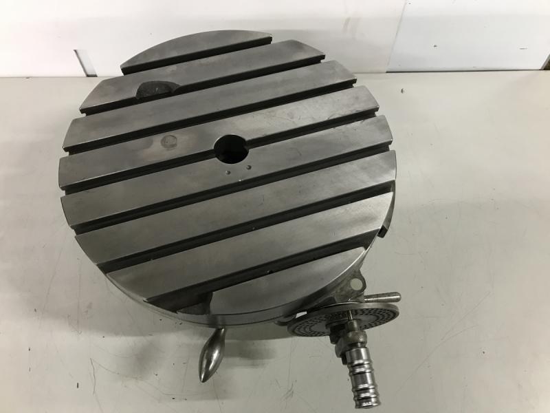 Rundtisch, Rundteiltisch mit Kurbel und Lochscheibe