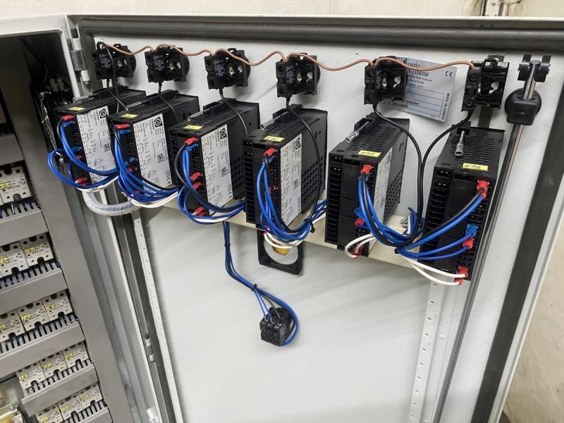3 Phasen Temperatursteuerung, Temperaturregler, Heizungssteuerung, Kompakt Schaltschrank 3 Phasen Temperatursteuerung, Temperaturregler, Heizungssteuerung, Kompakt Schaltschrank