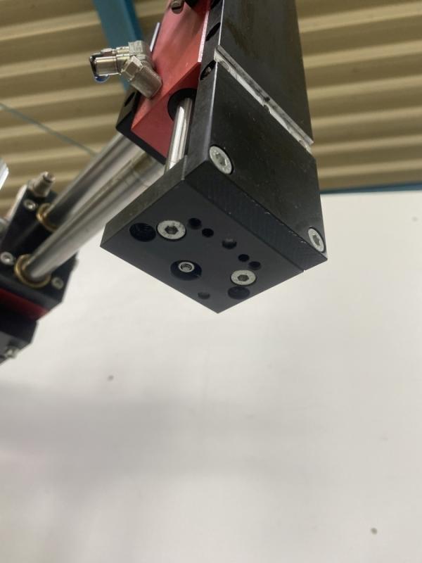 Pneumatischer Pick & Place Manipulator, Ladeeinheit wie Scara Roboter