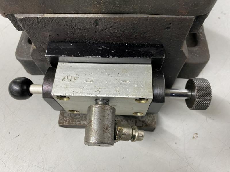 Pneumatischer Maschinenschraubstock, Spannstock