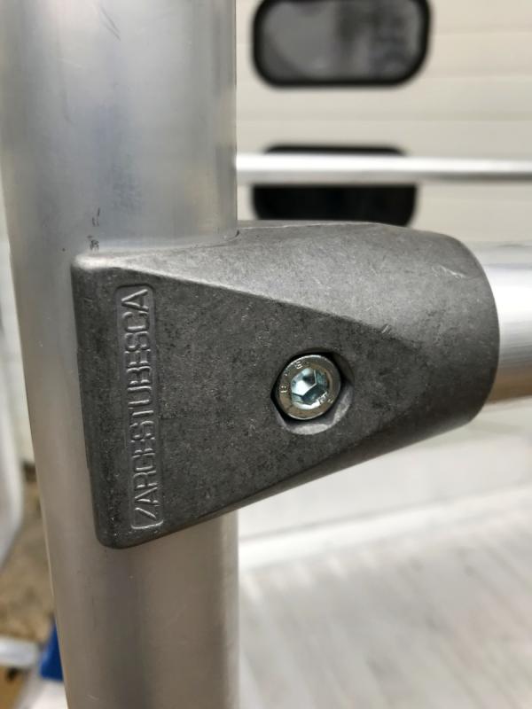 Stationäre Podestleiter, Plattformtreppe, Aluleiter, Überstieg