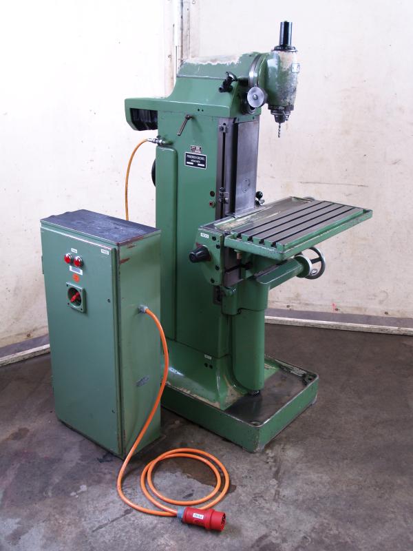 Univ. Werkzeugfräsmaschine