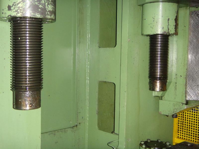 Doppelständer - Hydraulikpresse Doppelständer - Hydraulikpresse