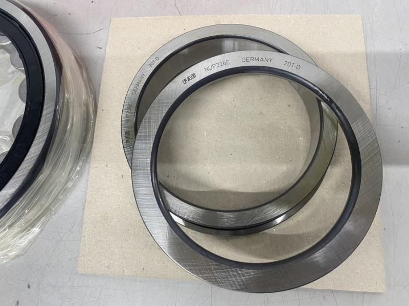 Zylinderrollenlager NUP226E.TVP2, Wälzlager -- 130-230-40