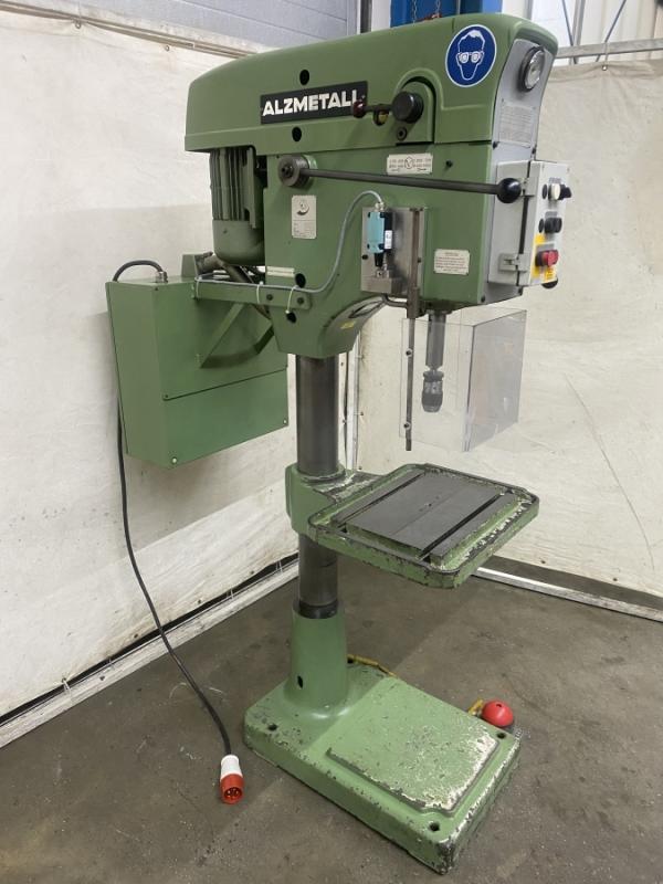 Säulenbohrmaschine MK3