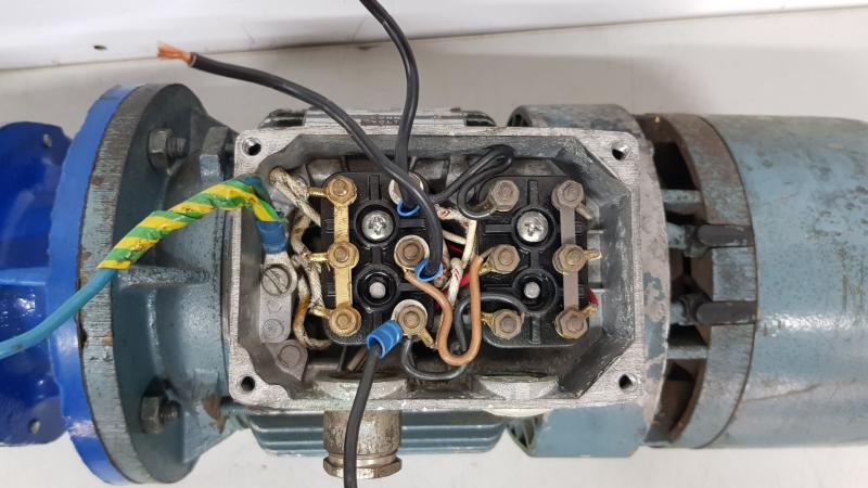 Getriebemotor mit Motorbremse und SITI Getriebe, Käfigläufer 0,37 kW, Drehzahl 55,5 U/min