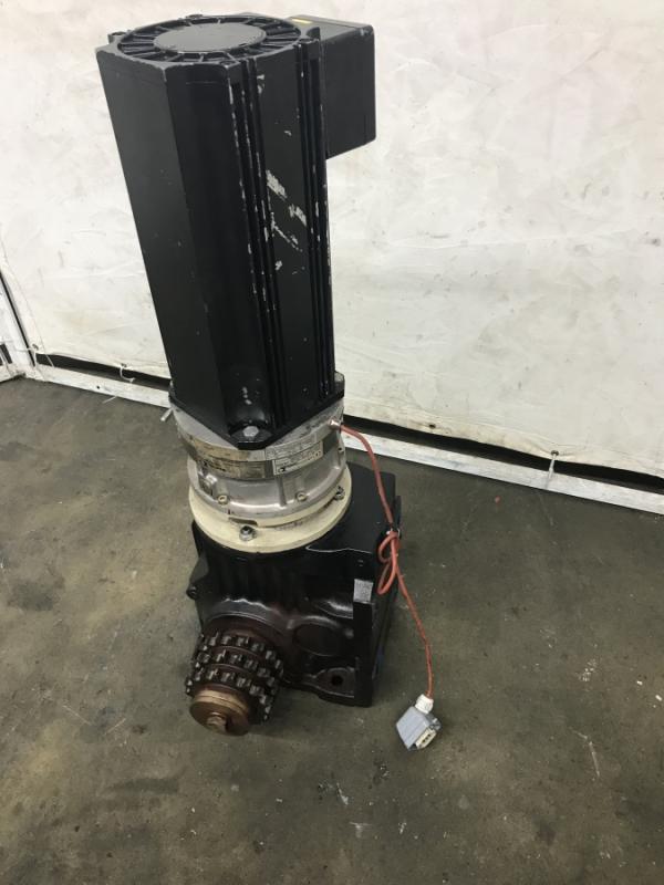 Synchron- Servomotor mit Haltebremse und Getriebe, Getriebemotor, Elektromotor, Winkelgetriebemotor