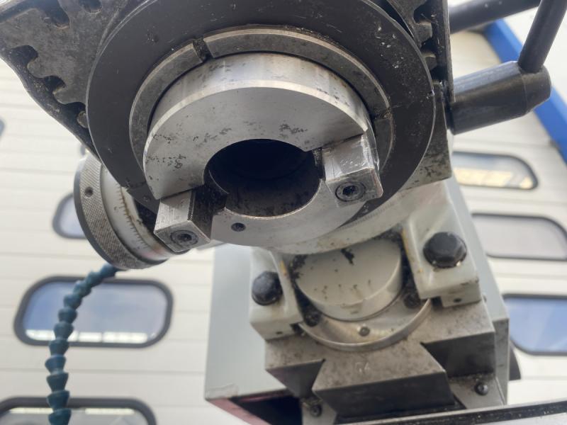 Univ. NC Werkzeugfräsmaschine mit Heidenhain TNC 124