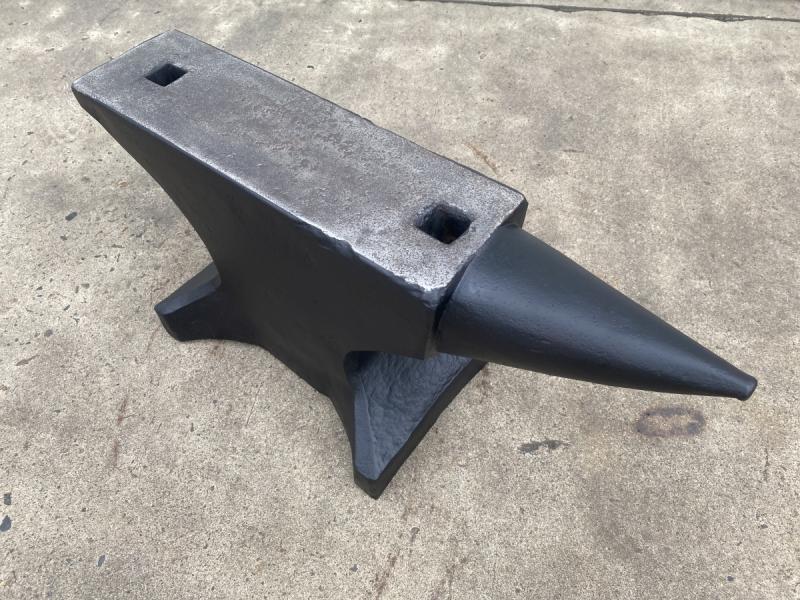 Amboss mit Rund- und Rechteckhorn 195 kg - Einheitsamboss, Böhmische Form