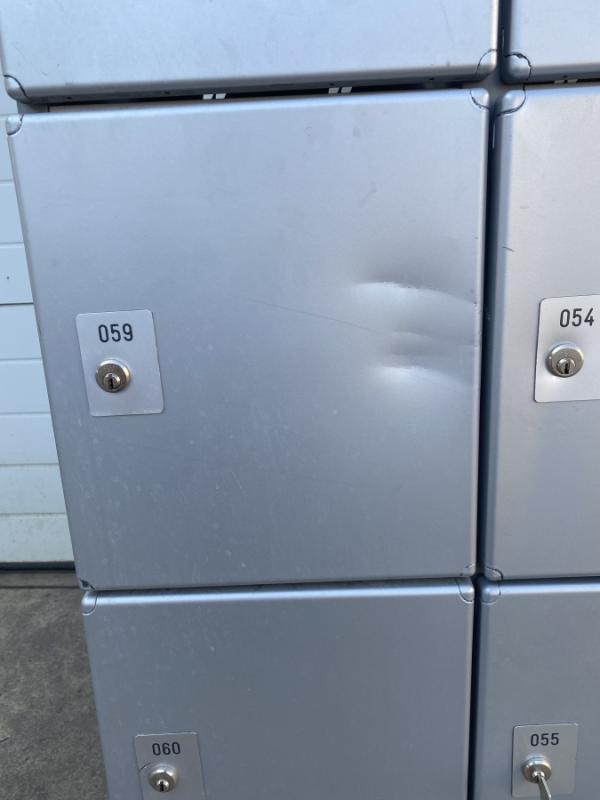 Schließfachschrank, Fächerschrank mit 20 Einzelschließfächern