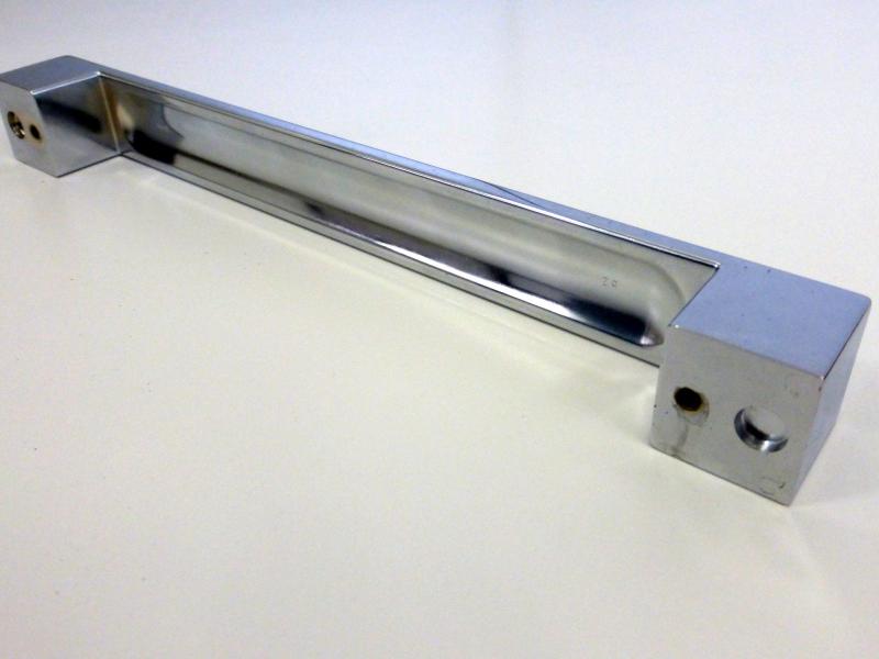 6 Stück Griffe, Möbelgriff, Relinggriff für Küche oder Industrie, Relinggriffe aus Messing verchromt