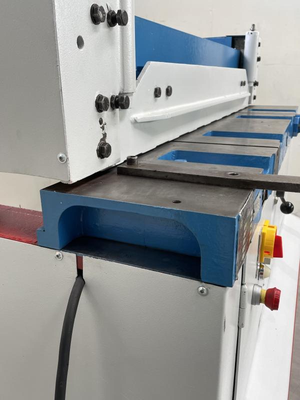 Tafelschere, Blechtafelschere