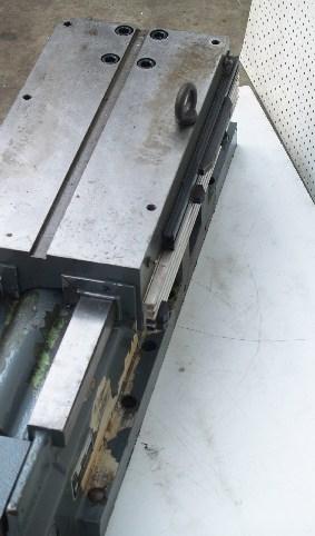 Bearbeitungseinheit, Maschinentisch mit hydraulischem Vorschub, Lineareinheit, Vorschubeinheit