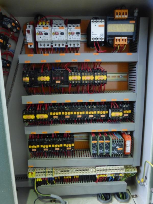 Schwenkbiegemaschine Schwenkbiegemaschine